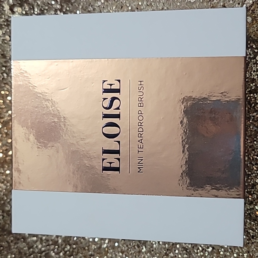 Eloise Mini Teardrop brush